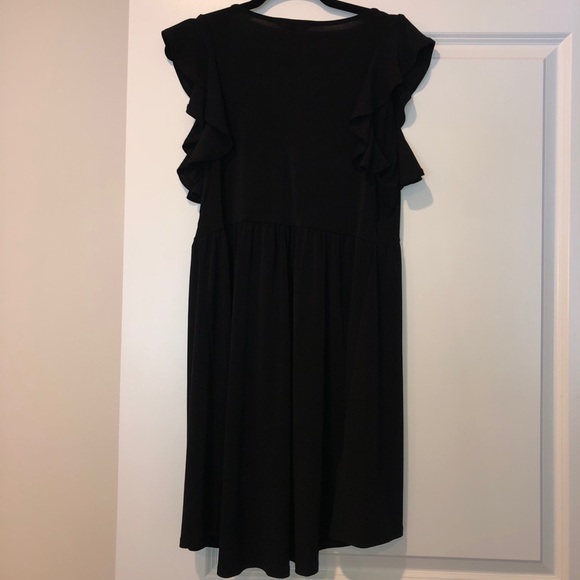 BCBGeneration M Black Ruffle Dress NWT - Picture 3 of 5